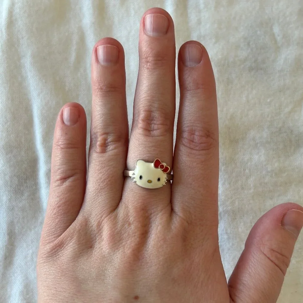 Hello Kitty Ring - Picture 2 of 10